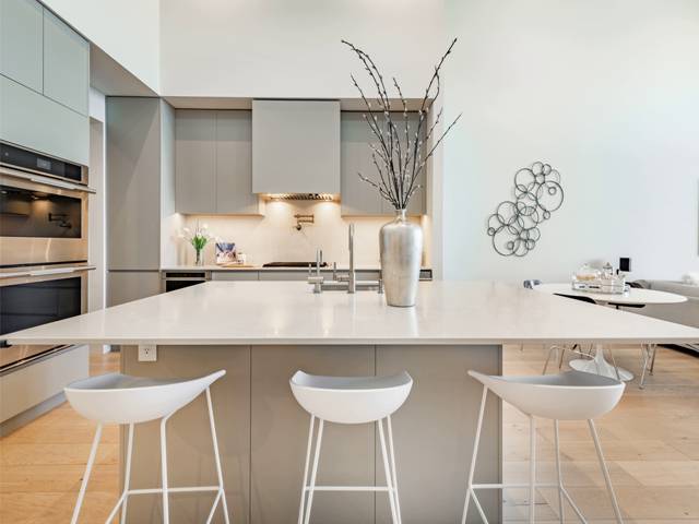 اجرای کابینت با جزیره میزی