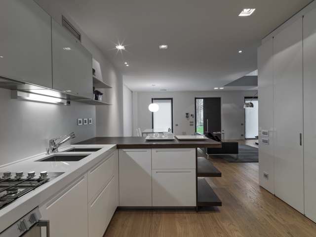 کابینت سفید