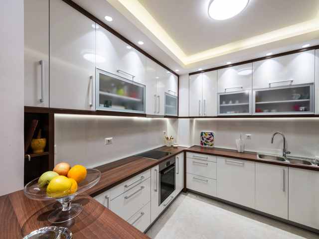 کابینت آشپزخانه درب شیشه ای