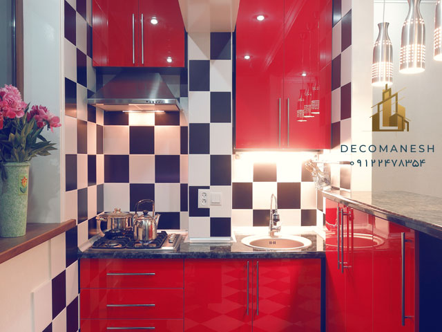 کابینت آشپزخانه کوچک با رنگ قرمز